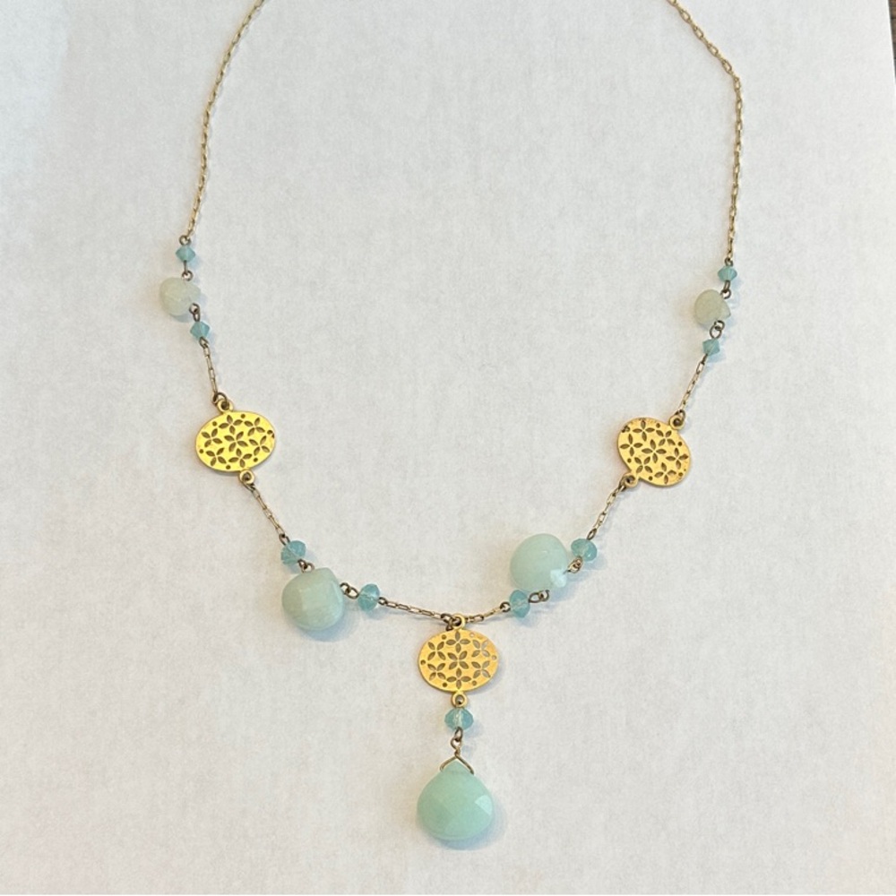 Chic‎ Gold and Blue Pendant Necklace. Costume Jewelry